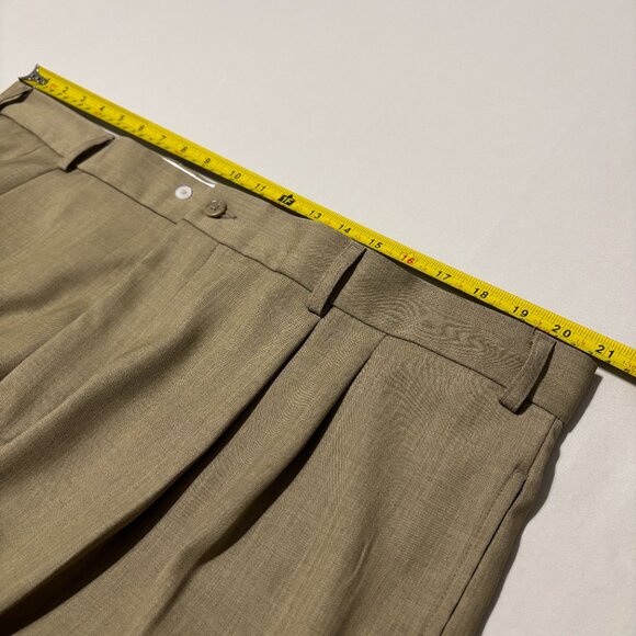 J. Ferrar Mens Dress Pants 42x32‎ Pleated Khaki Tan Polyester Slacks - Picture 8 of 10